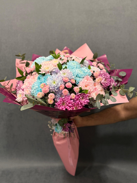 İthal Karışık Kasımpatı & Top Biçme Buket