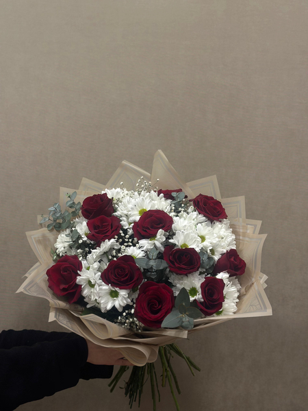 İthal Kırmızı Gül & Beyaz Kasımpatı Buketi